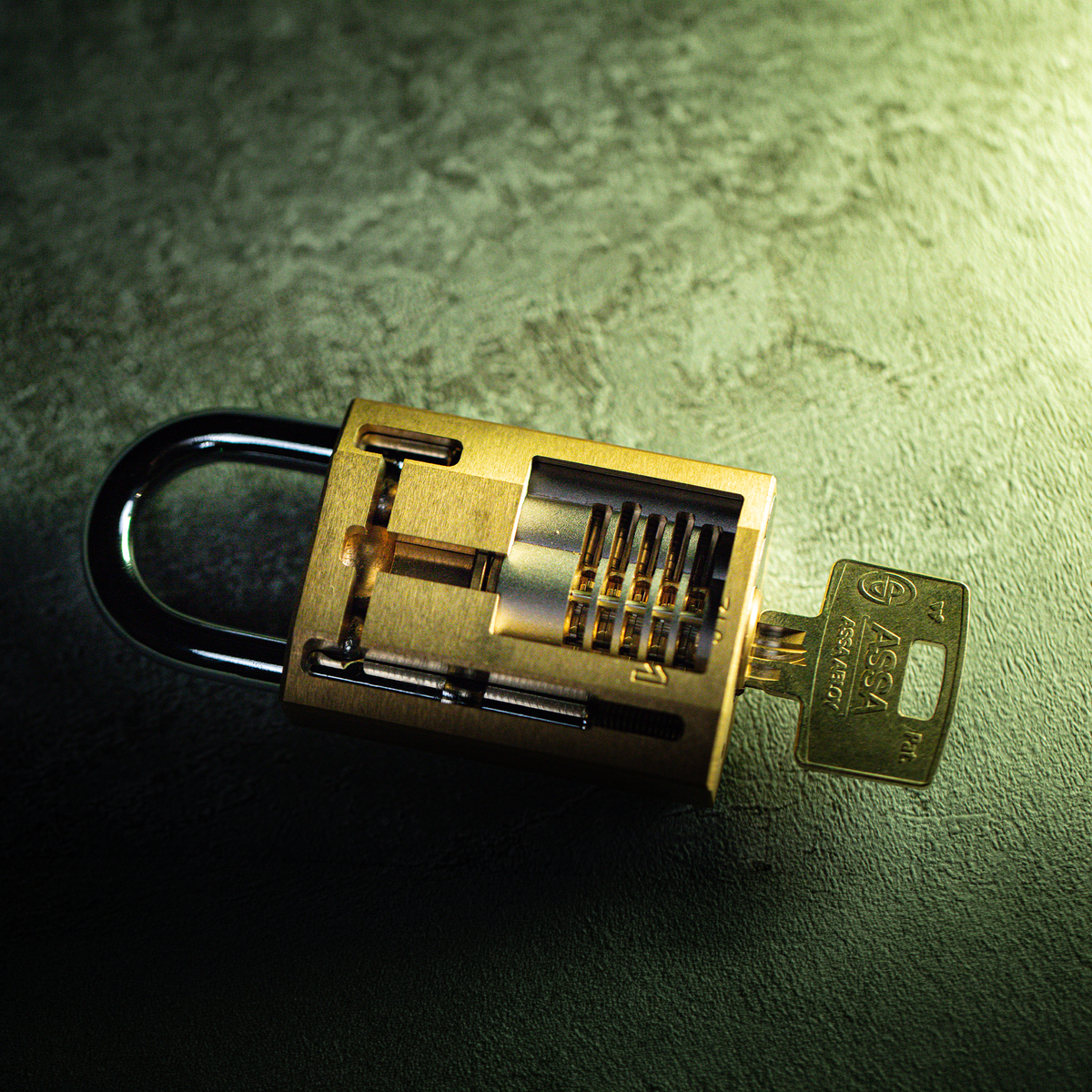 ASSA dp4400 Snowman Cutaway in Kaba 312 Padlock Body by Jordan the Locksmith