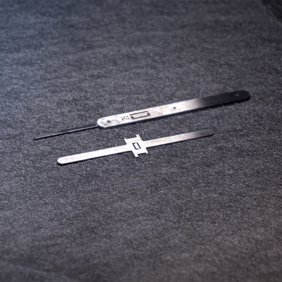 Tubular Pick 0.025” & Turner