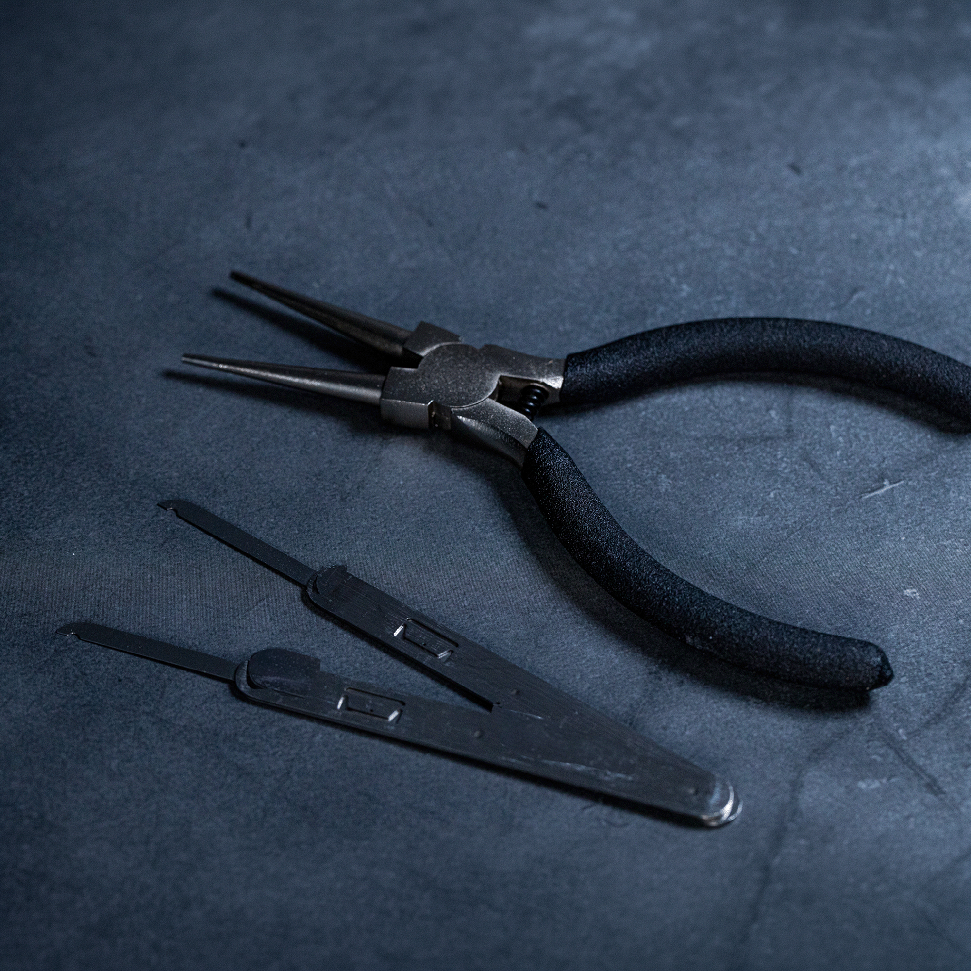 Decoders and Resurrector Pliers Bundle